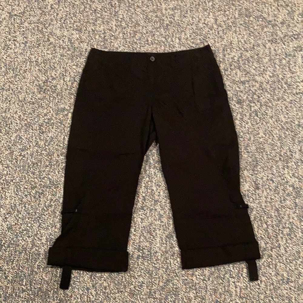Old Navy Black Capri Pants